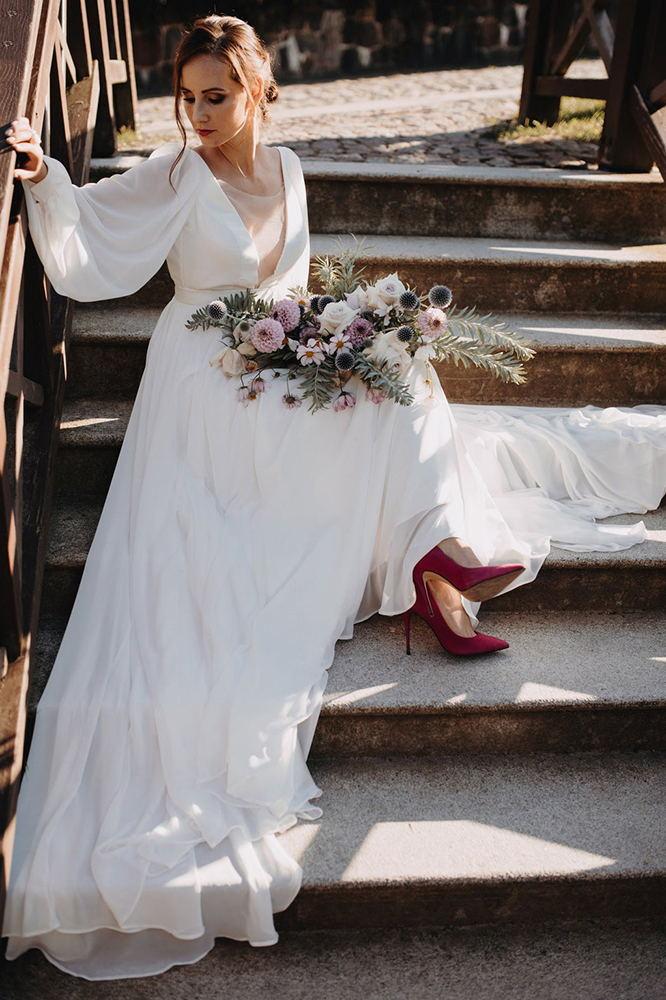 Beautiful Chiffon V Back Wedding Gowns Long Puffy Sleeves Beach Wedding Dress OK1200