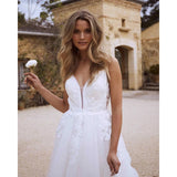 Bohemian Wedding Dress Beach With Lace Appliques Spaghetti Strap Wedding Gowns OKW93