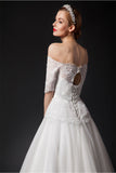 Elegant Big Puffy Lace Wedding Dresses With Sleeves W16